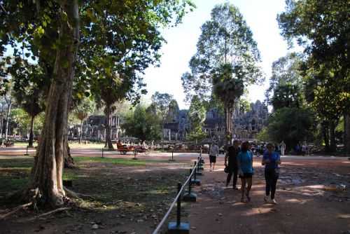 ANGKOR WAT HALF MARATHON 2013